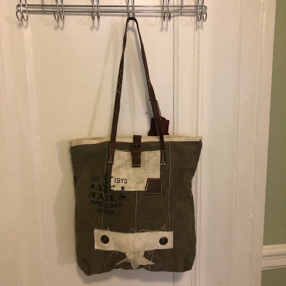 Sun n Sand Shoulder bag